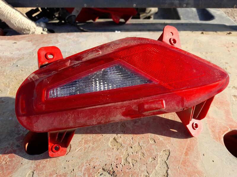 Piloto Trasero Derecho Paragolpes para Kia Stonic (Yb)