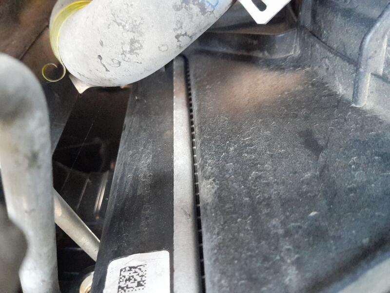 Radiador Agua para Kia Stonic (Yb)