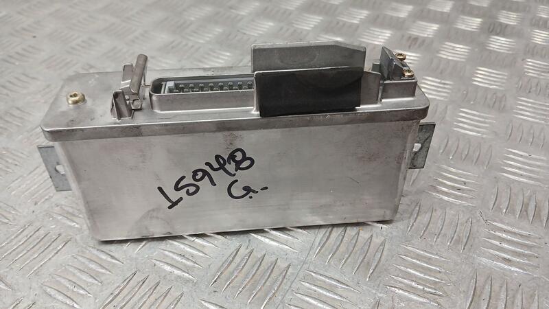 Centralita Abs para Audi 80/90 (893)