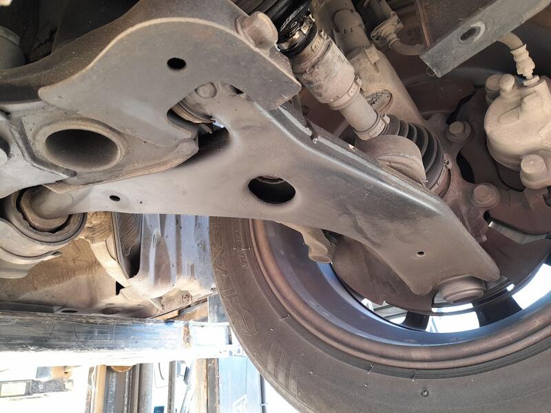 Brazo Suspension Inferior Delantero Izquierdo para Mazda 5 (Cr)
