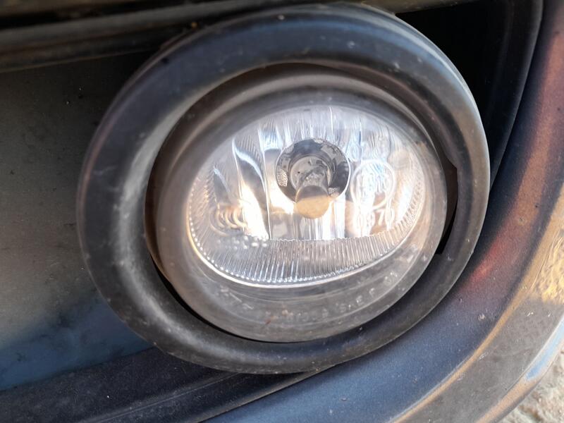 Faro Antiniebla Izquierdo para Mazda 5 (Cr)