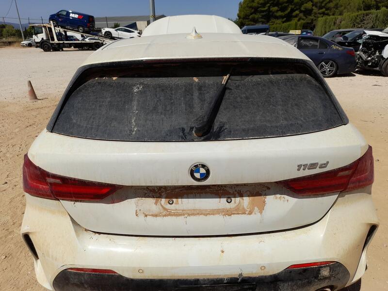 Porton Trasero para Bmw 1 (F40)