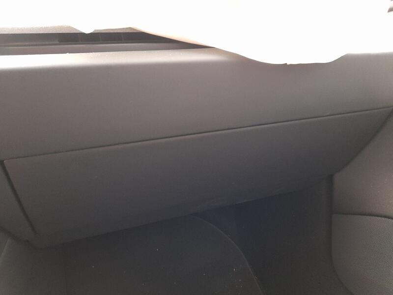 Guantera para Tesla Model 3 (5Yj3)