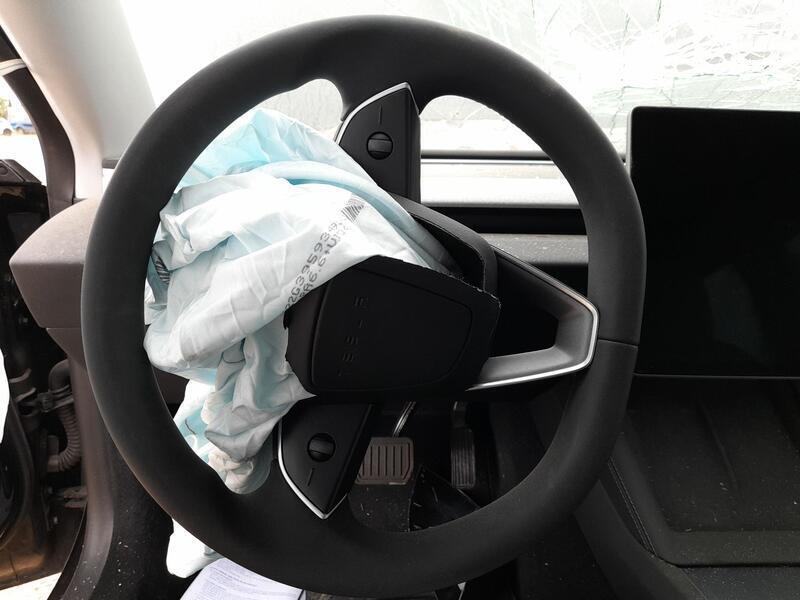 Volante para Tesla Model 3 (5Yj3)