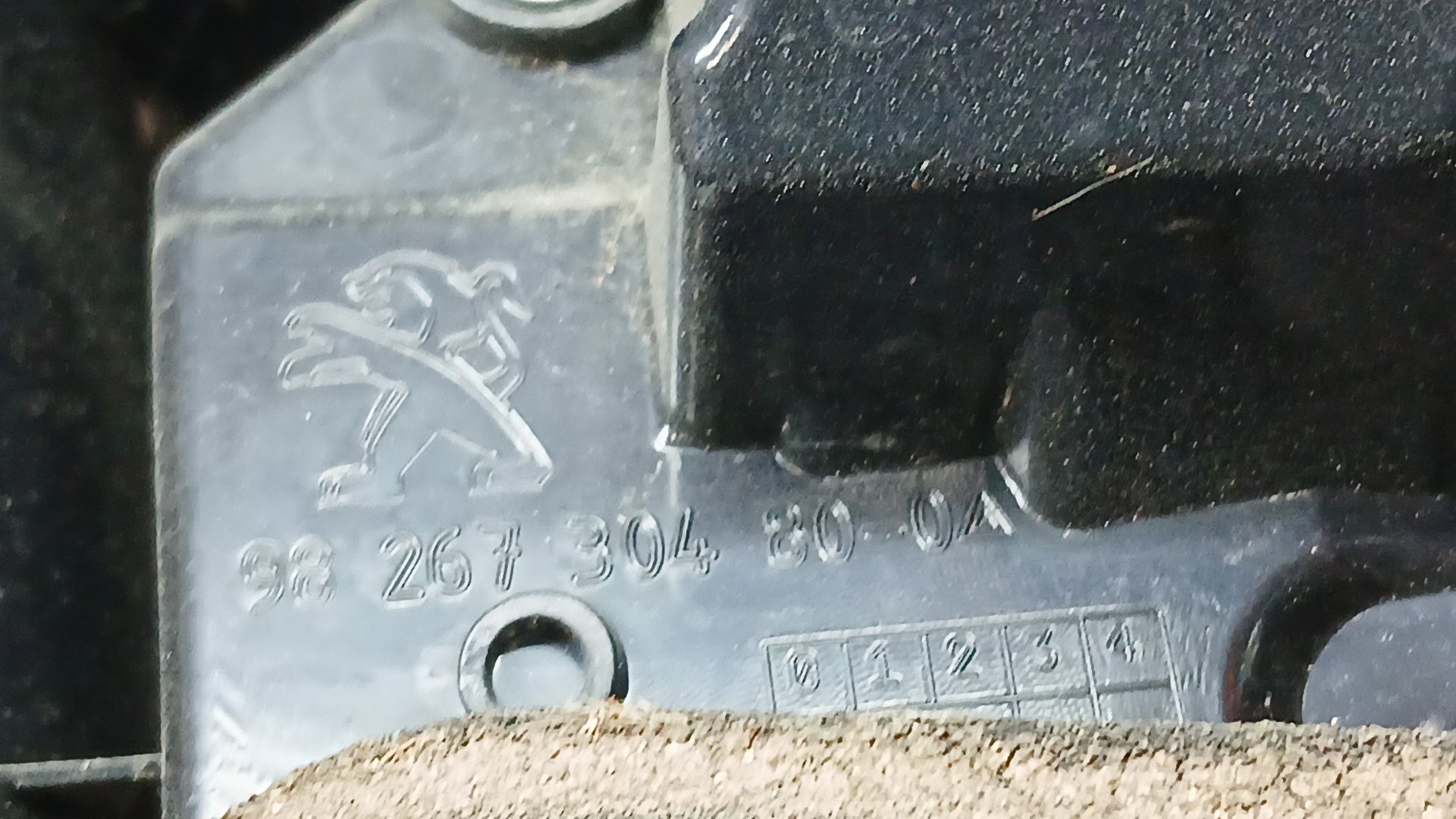 Piloto Trasero Izquierdo Exterior para Peugeot 2008 I (Cu_)