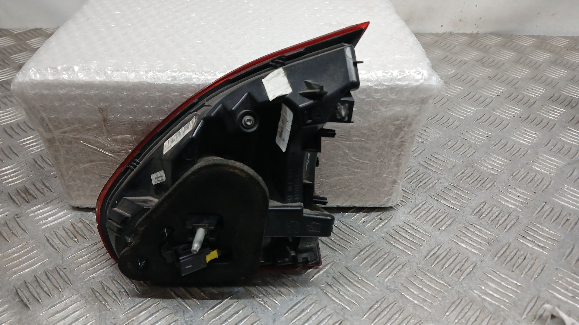 Piloto Trasero Izquierdo Interior para Peugeot 2008 I (Cu_)