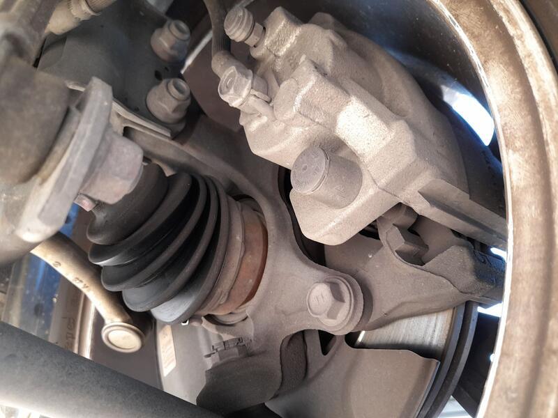 Mangueta Delantera Izquierda para Toyota Yaris (_P13_)