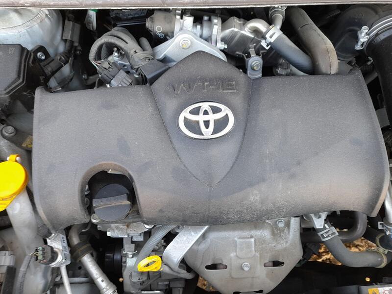 Tapa Motor para Toyota Yaris (_P13_)