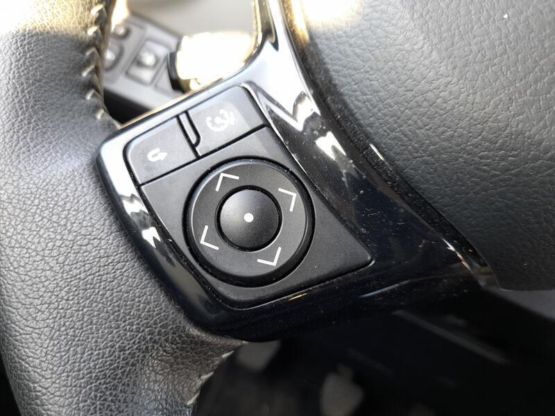 Volante para Toyota Yaris (_P13_)