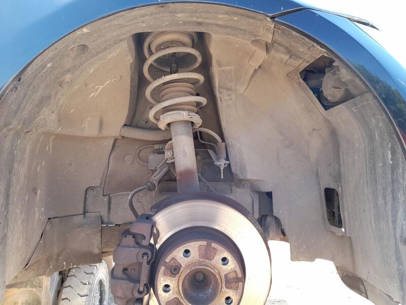 Plastico Pase Rueda Del. Dch. para Bmw 3 (E90)