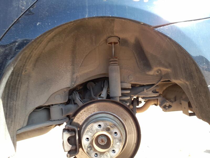 Plastico Pase Rueda Tras. Izq. para Bmw 3 (E90)