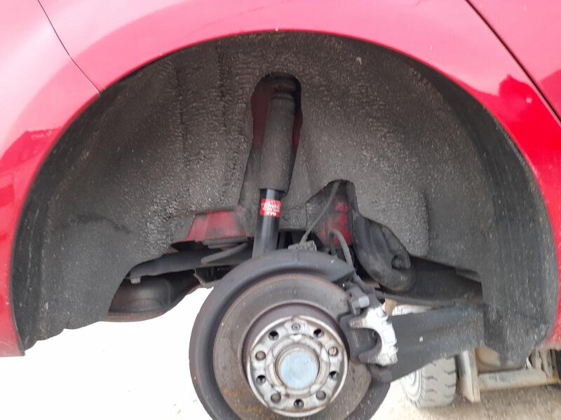 Plastico Pase Rueda Tras. Dch. para Volkswagen Golf Vi (5K1)