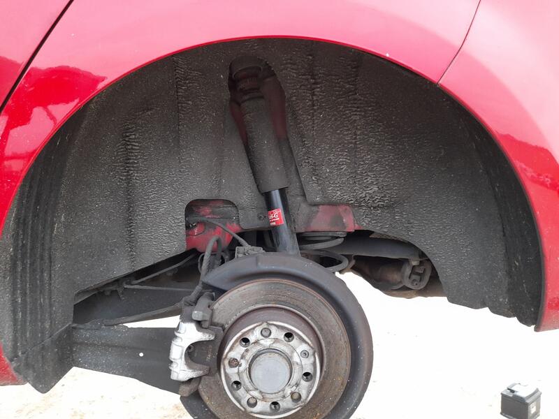 Plastico Pase Rueda Tras. Izq. para Volkswagen Golf Vi (5K1)