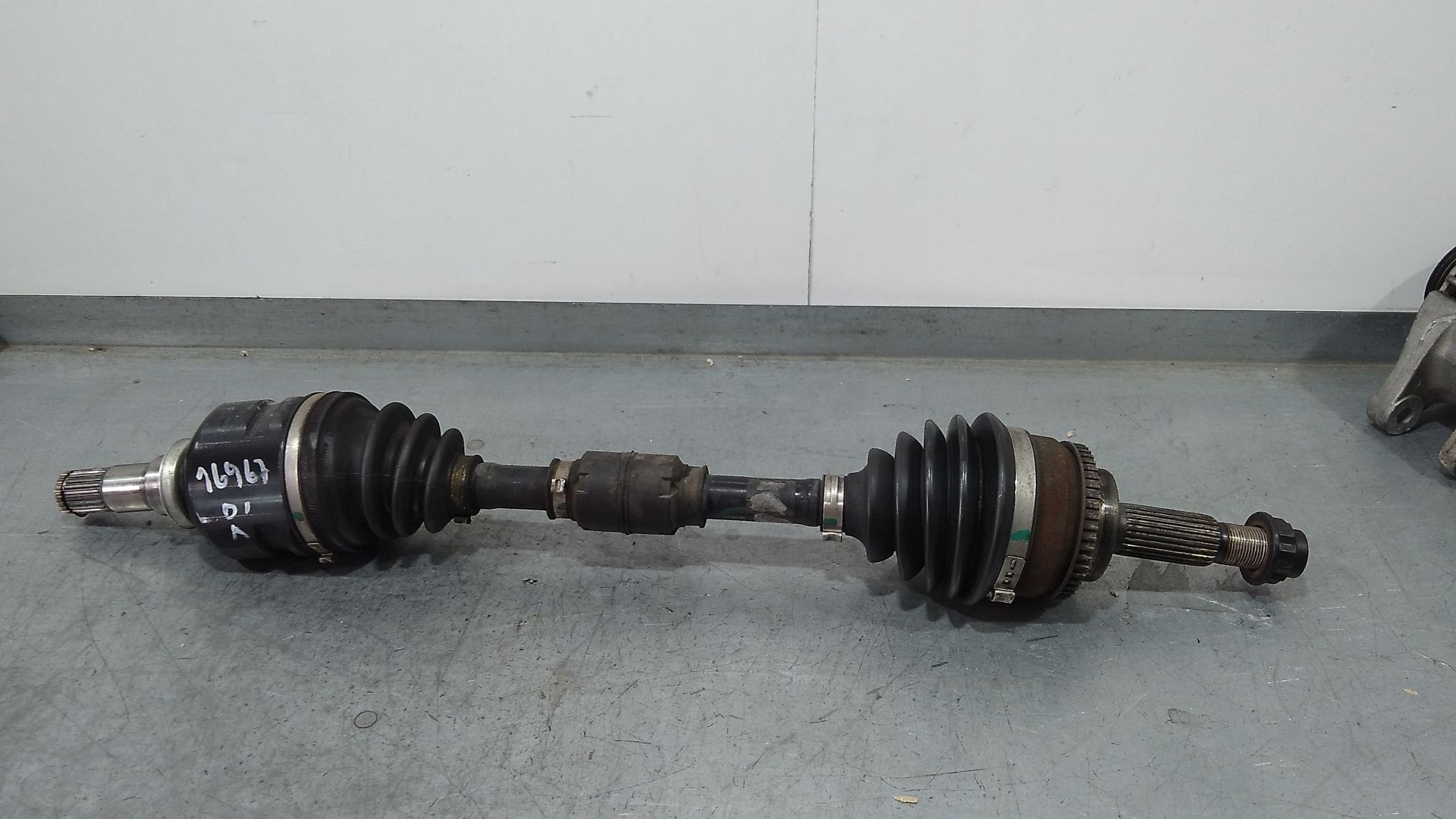 Transmision Delantera Izquierda para Toyota Corolla (_E12_)