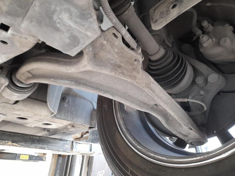 Brazo Suspension Inferior Delantero Izquierdo para Chevrolet Orlando (J309)