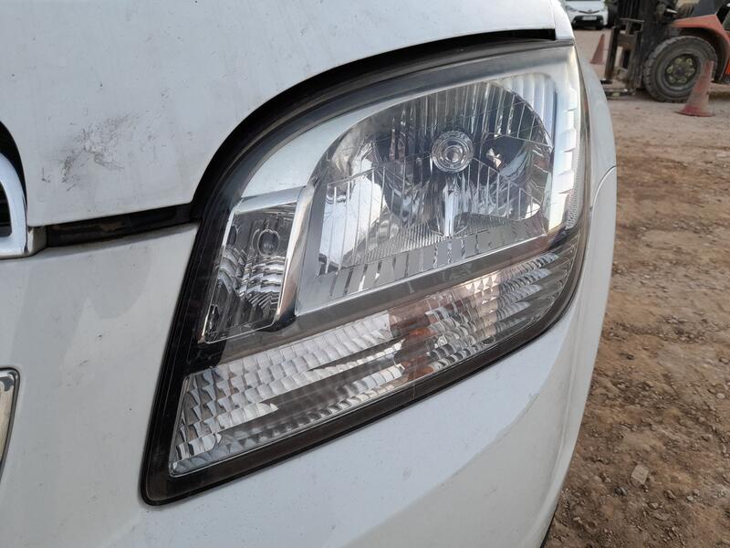 Faro Izquierdo para Chevrolet Orlando (J309)