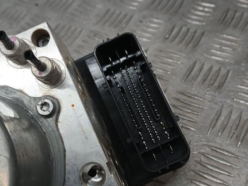 Bomba Suspension para Mercedes-Benz Clase C (W206)