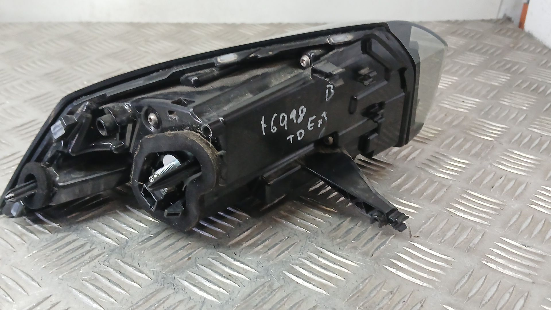 Piloto Trasero Derecho Exterior para Peugeot 2008 Ii (Ud_, Us_, Uy_, Uj_, Ur_, Uc_)