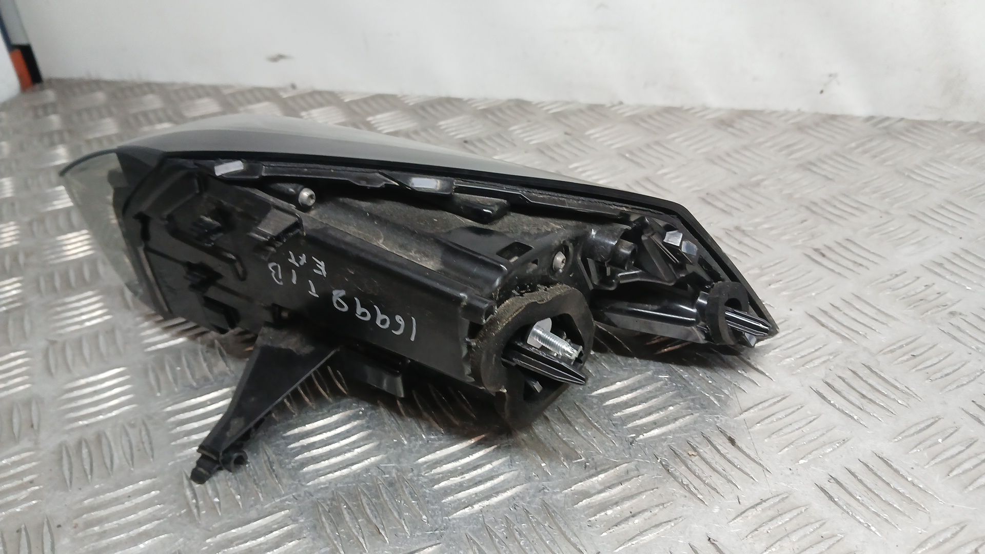 Piloto Trasero Izquierdo Exterior para Peugeot 2008 Ii (Ud_, Us_, Uy_, Uj_, Ur_, Uc_)