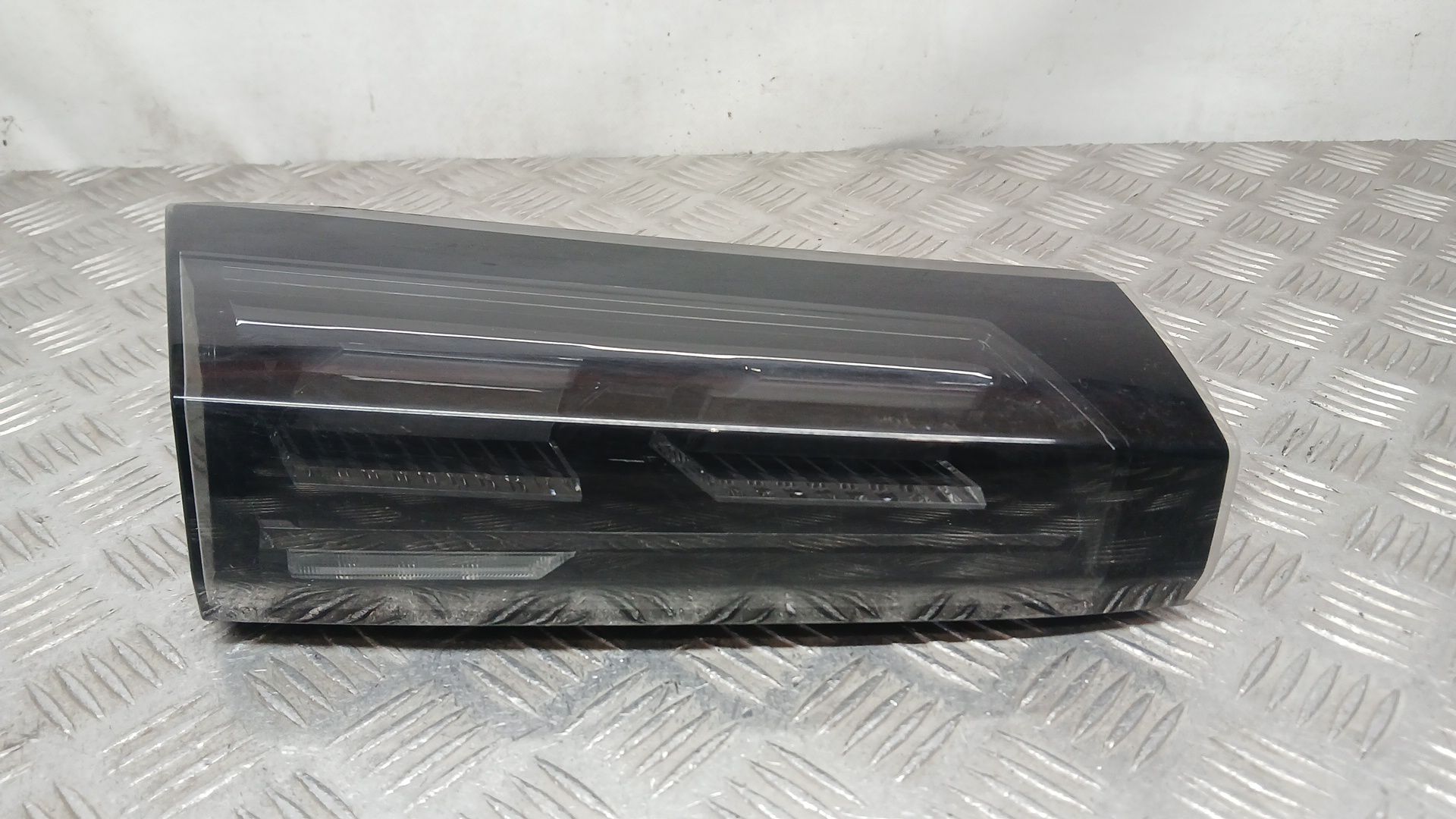 Piloto Trasero Izquierdo Interior para Peugeot 2008 Ii (Ud_, Us_, Uy_, Uj_, Ur_, Uc_)