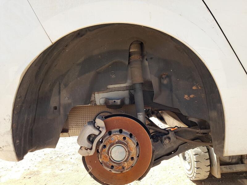 Plastico Pase Rueda Tras. Dch. para Opel Corsa F (P2Jo)