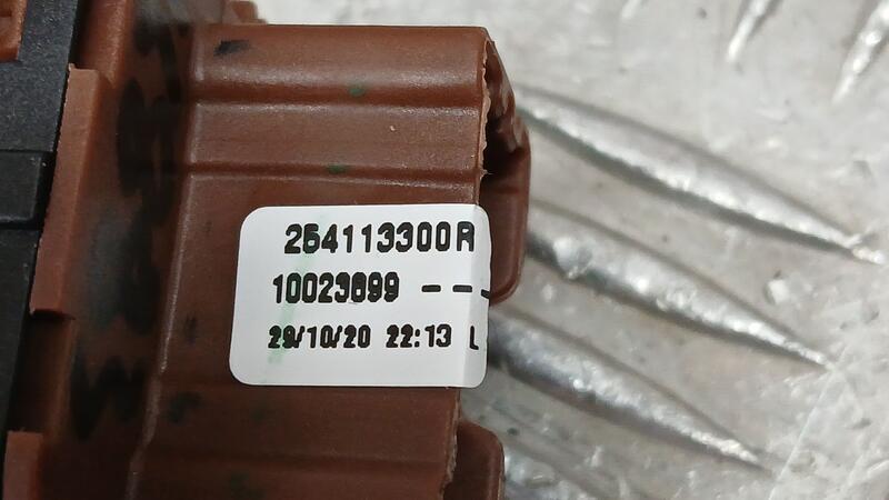 Mando Elevalunas Delantero Izquierdo para Dacia Sandero Iii