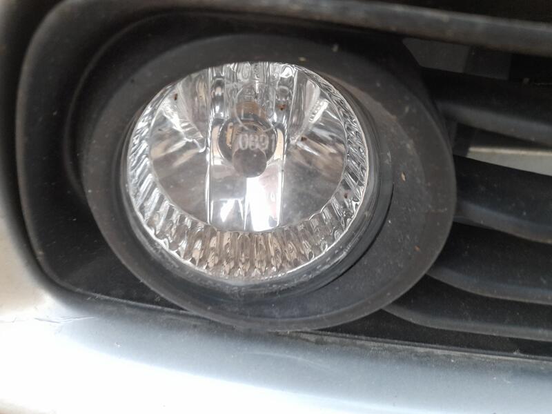 Faro Antiniebla Derecho para Toyota Prius (Hw2)