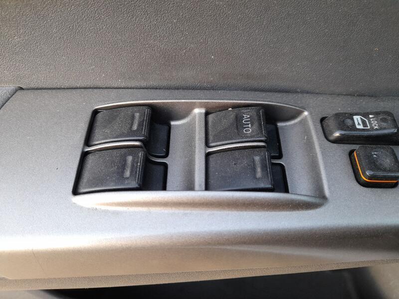 Mando Elevalunas Delantero Izquierdo para Toyota Prius (Hw2)