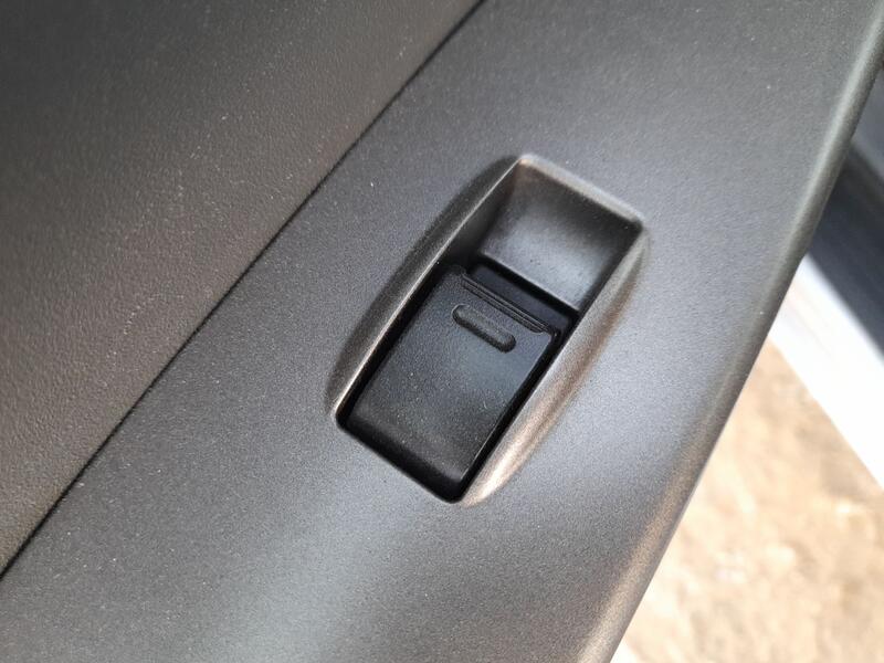 Mando Elevalunas Trasero Izquierdo para Toyota Prius (Hw2)