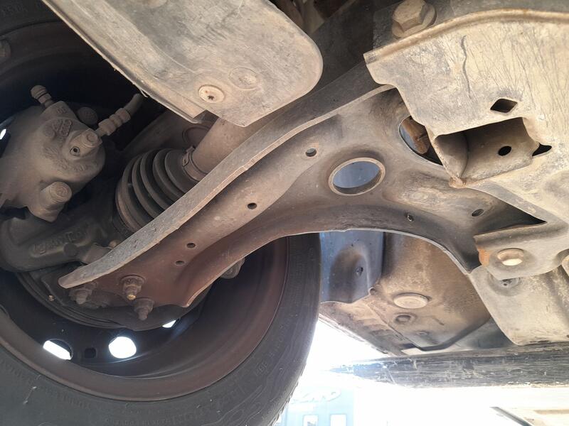 Brazo Suspension Inferior Delantero Derecho para Seat Ibiza Iv (6J5, 6P1)