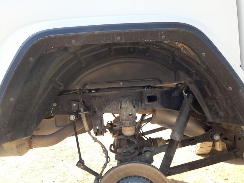 Plastico Pase Rueda Tras. Dch. para Jeep Gladiator Pick-Up (Jt_)