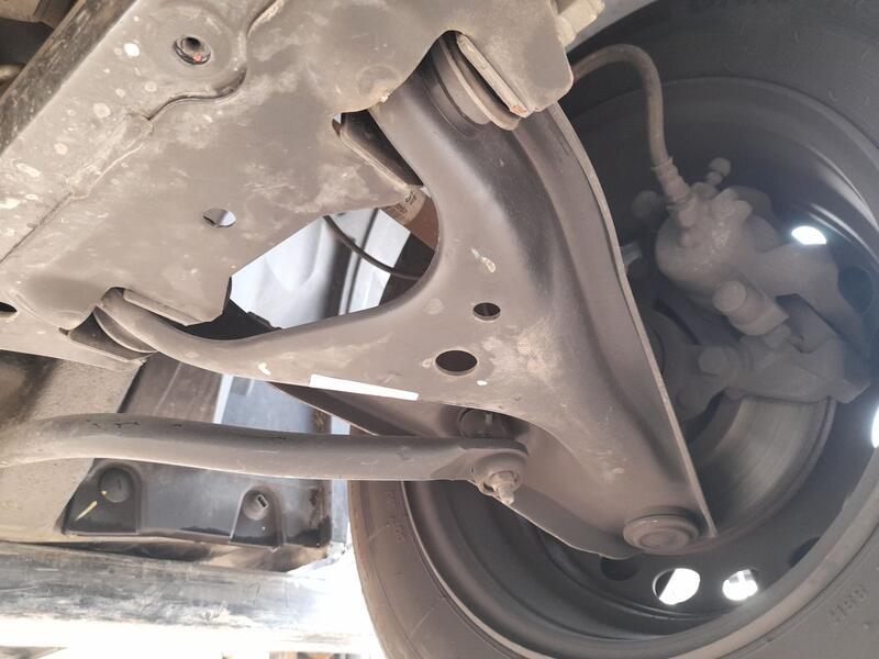 Brazo Suspension Inferior Delantero Izquierdo para Dacia Sandero Ii