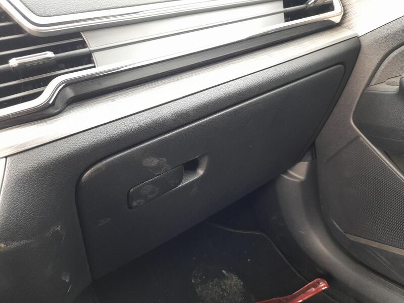 Guantera para Kia Sportage V (Nq5)