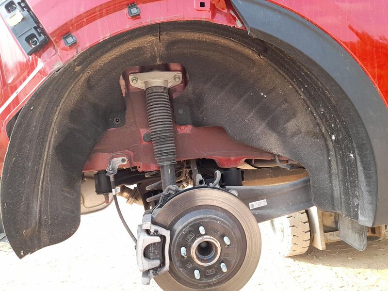 Plastico Pase Rueda Tras. Dch. para Kia Sportage V (Nq5)