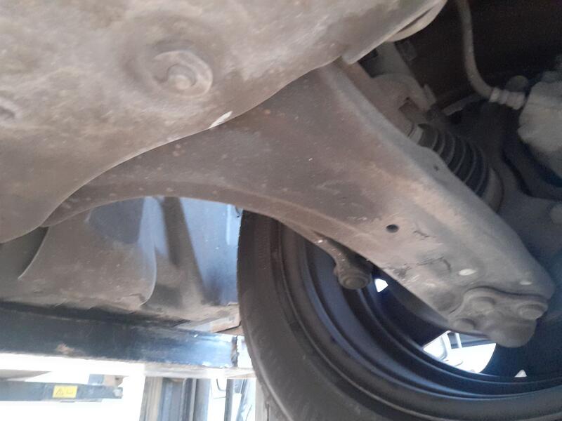 Brazo Suspension Inferior Delantero Izquierdo para Renault Fluence (L3_)