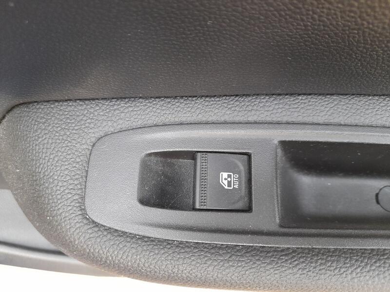 Mando Elevalunas Trasero Derecho para Renault Clio V (B7_)