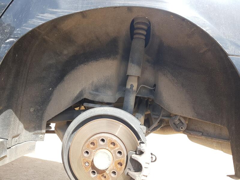 Plastico Pase Rueda Tras. Izq. para Seat Exeo (3R2)