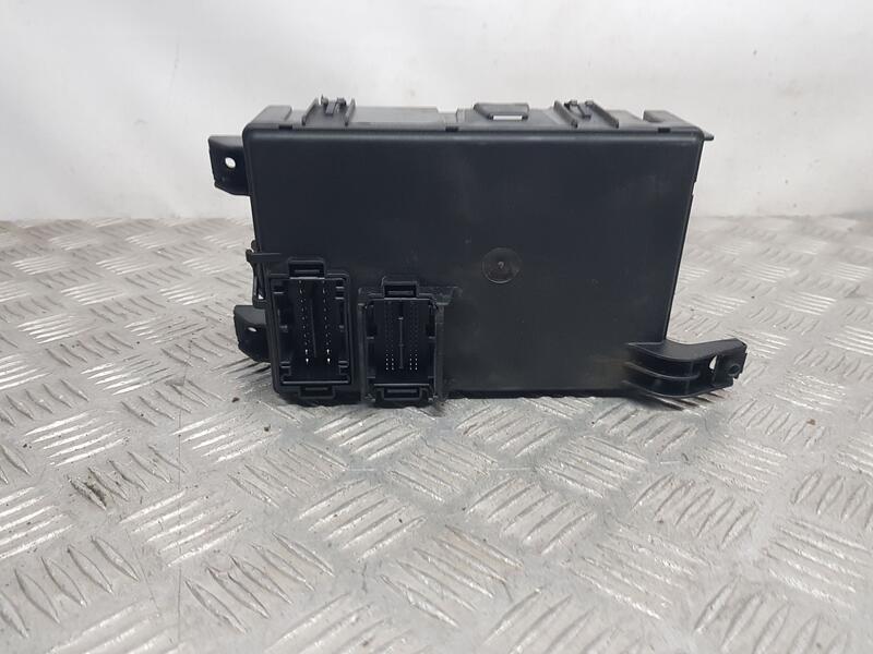 Caja Reles / Fusibles para Opel Corsa D