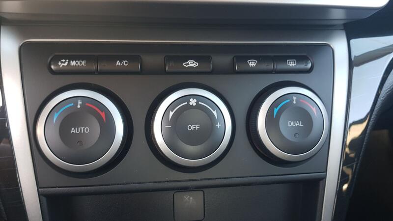 Mando Climatizador para Mazda 6 Sedán (Gh)