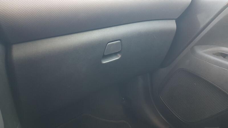 Guantera para Peugeot 108