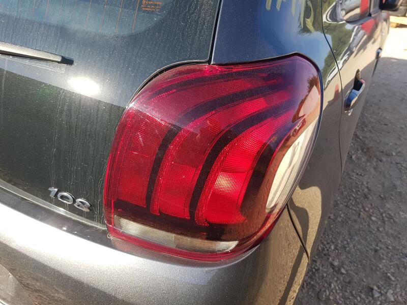 Piloto Trasero Derecho para Peugeot 108