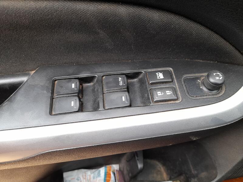 Mando Elevalunas Delantero Izquierdo para Suzuki Vitara (Ly)