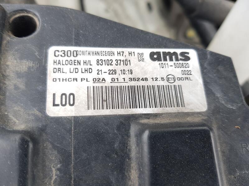 Faro Derecho para Ssangyong Korando (C300)