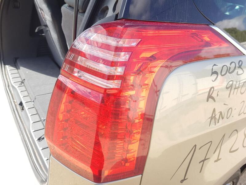Piloto Trasero Derecho para Peugeot 5008 (0U_, 0E_)