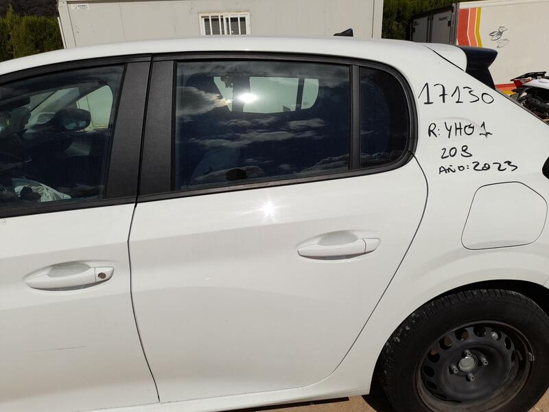 Puerta Trasera Izquierda para Peugeot 208 Ii (Ub_, Up_, Uw_, Uj_)