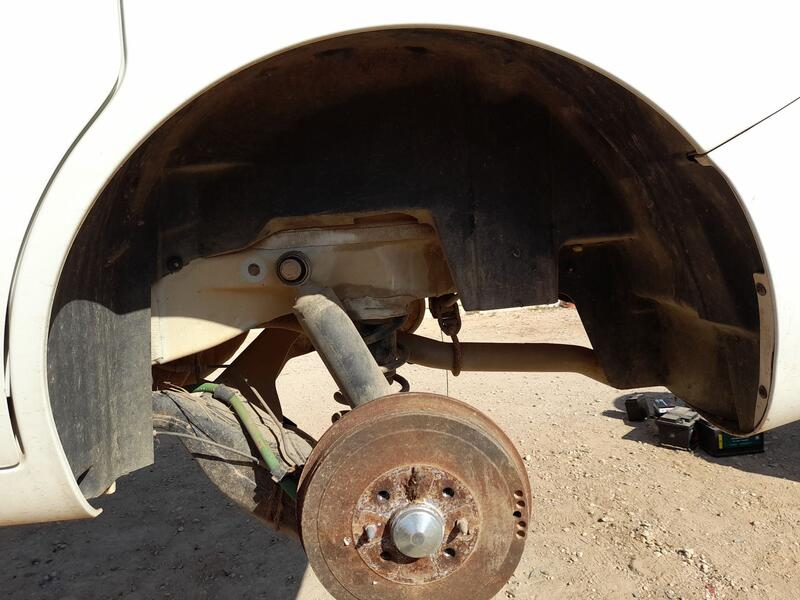 Plastico Pase Rueda Tras. Izq. para Fiat Qubo (225_)