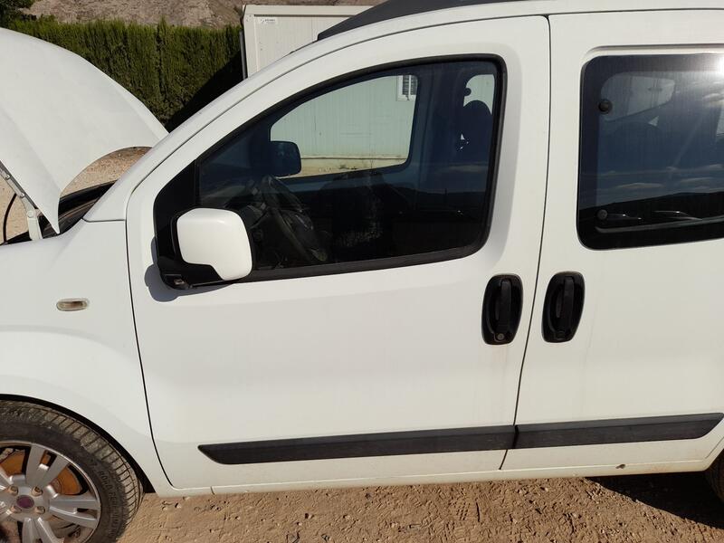 Puerta Delantera Izquierda para Fiat Qubo (225_)