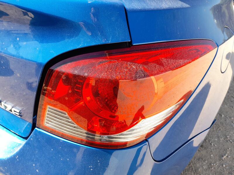 Piloto Trasero Derecho para Chevrolet Cruze (J300)