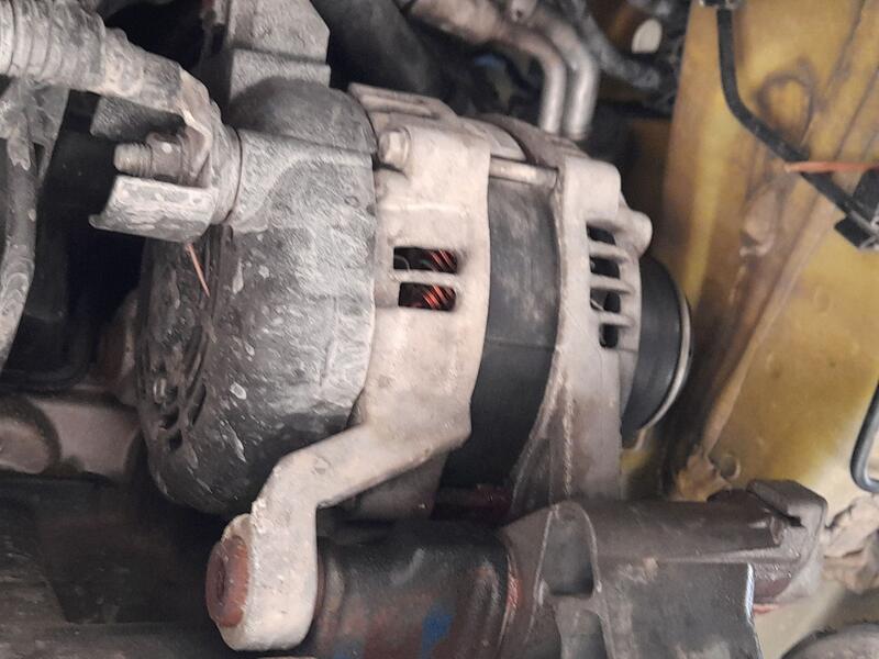 Alternador para Opel Corsa E (X15)