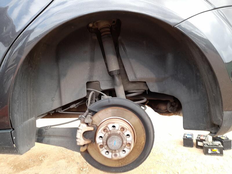 Plastico Pase Rueda Tras. Izq. para Seat Toledo Iii (5P2)